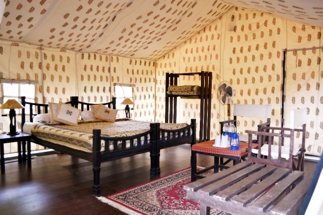 jaisalmer desert camp